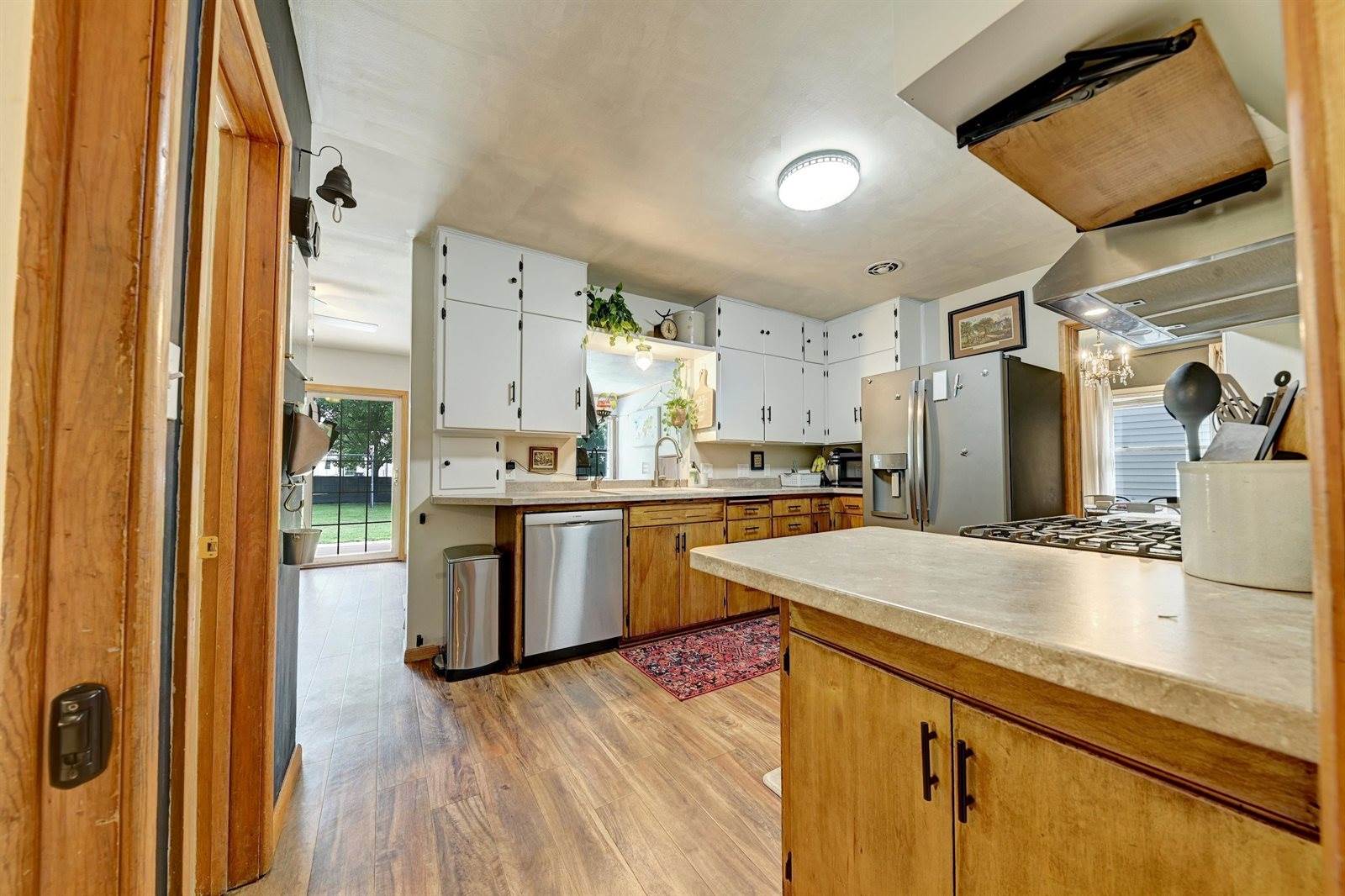 1539 Maplecrest, Estherville, IA 51334