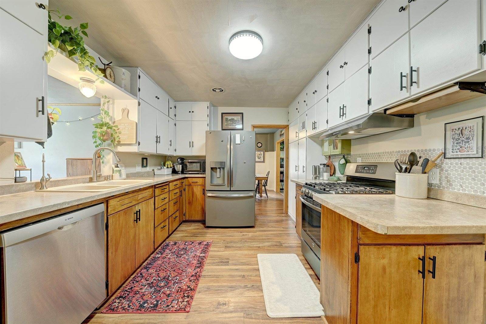 1539 Maplecrest, Estherville, IA 51334