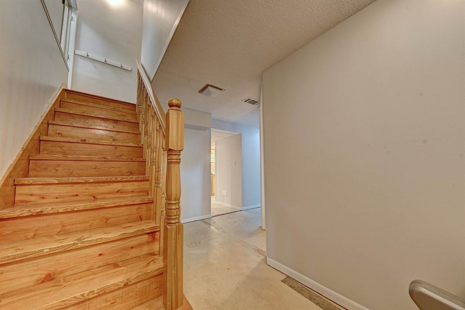 1539 Maplecrest, Estherville, IA 51334