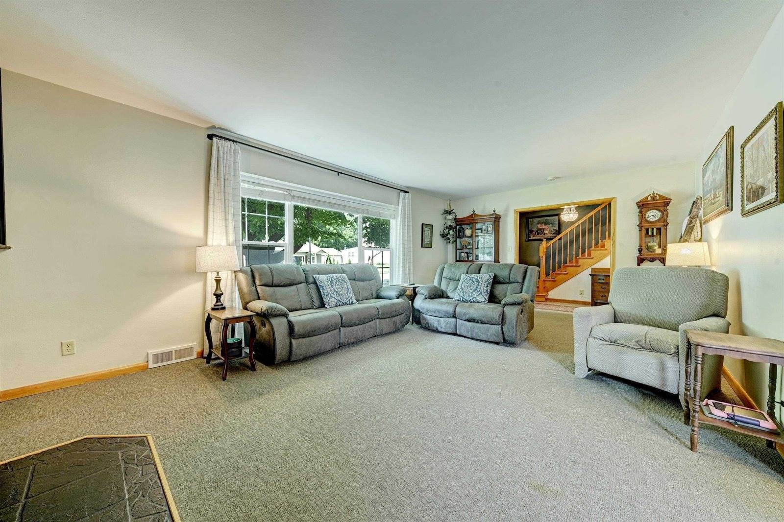 1539 Maplecrest, Estherville, IA 51334