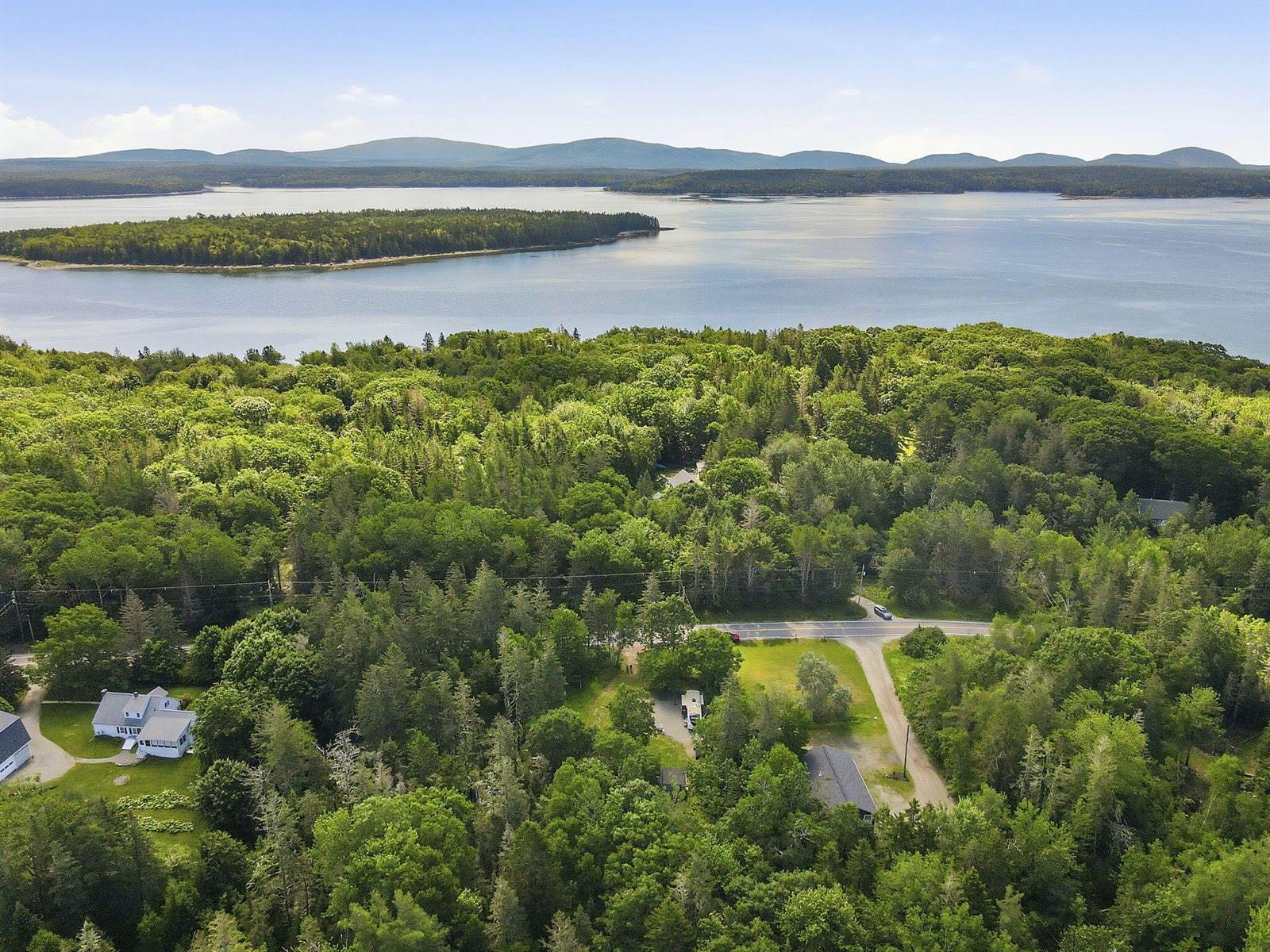 679 Oak Point Road, Trenton, ME 04605