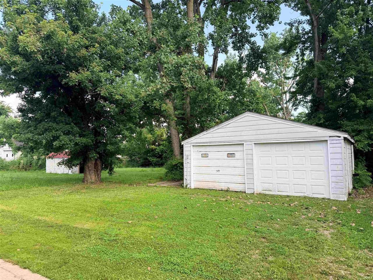8808 W Cornbread Road, Yorktown, IN 47396