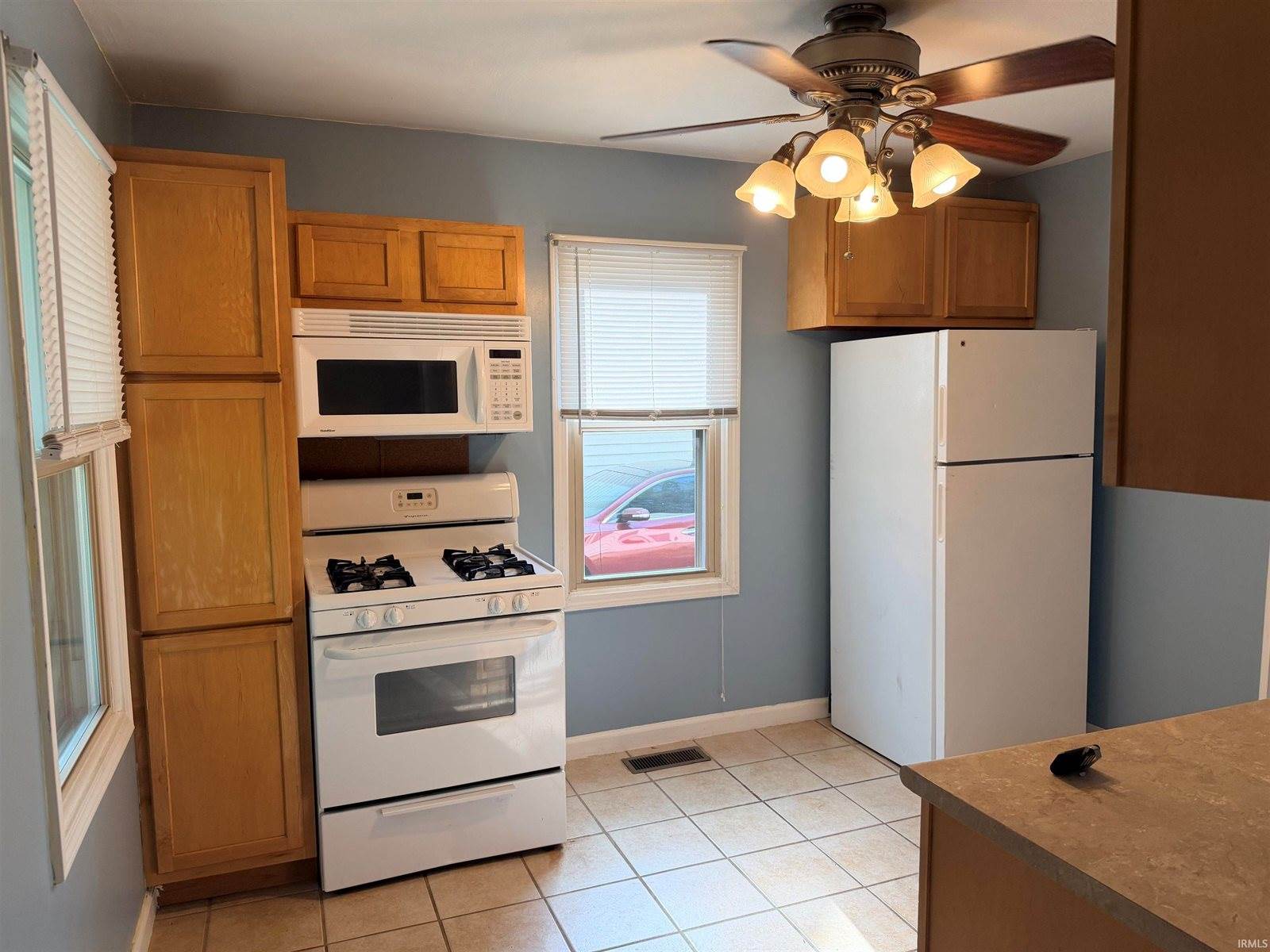 8808 W Cornbread Road, Yorktown, IN 47396