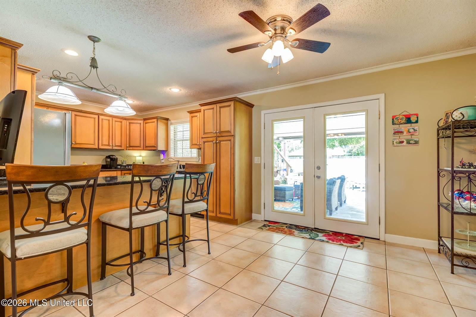 317 Annette Lane, D'Iberville, MS 39540