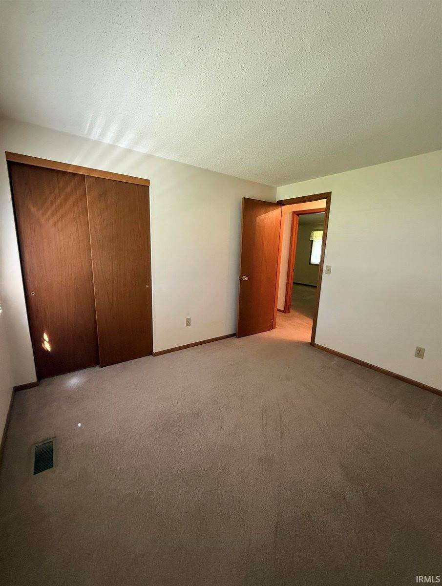 627 Bosuns Drive, Fort Wayne, IN 46819