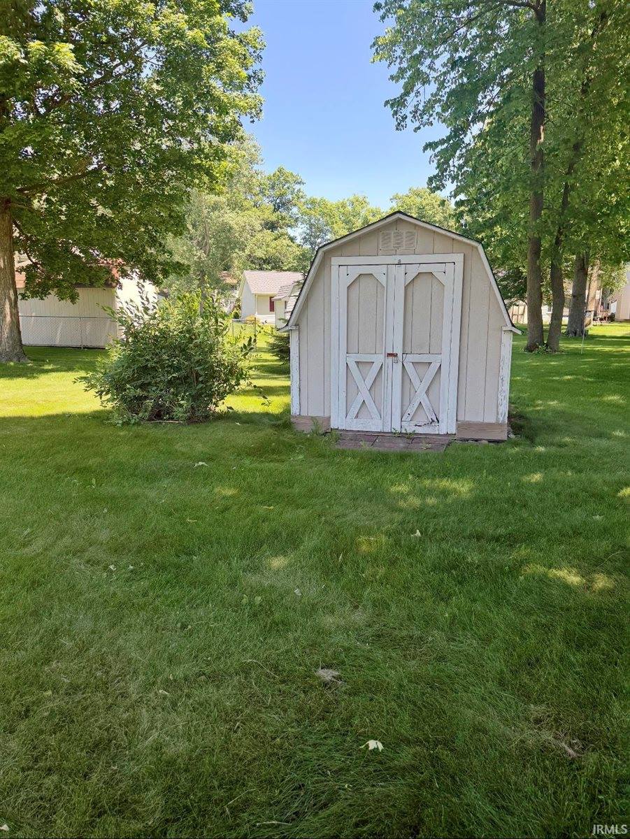 627 Bosuns Drive, Fort Wayne, IN 46819