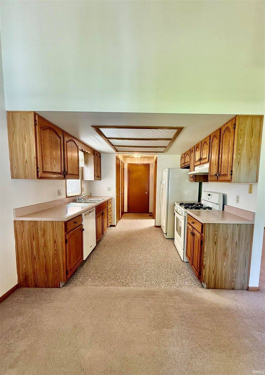 627 Bosuns Drive, Fort Wayne, IN 46819