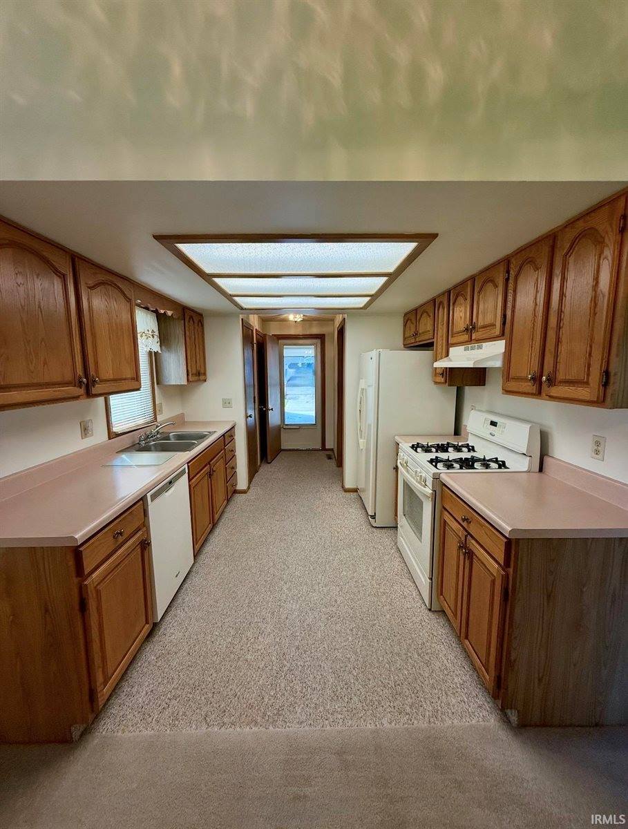 627 Bosuns Drive, Fort Wayne, IN 46819