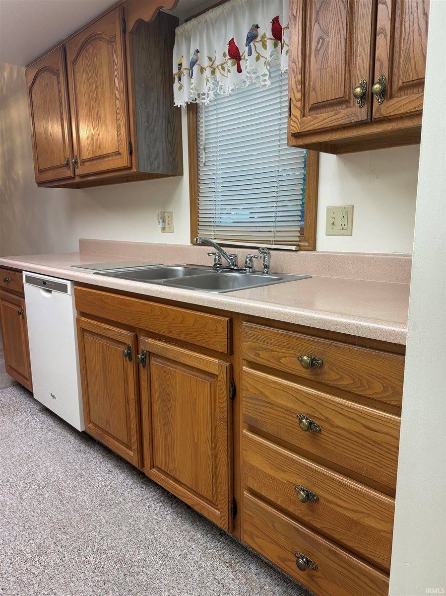 627 Bosuns Drive, Fort Wayne, IN 46819