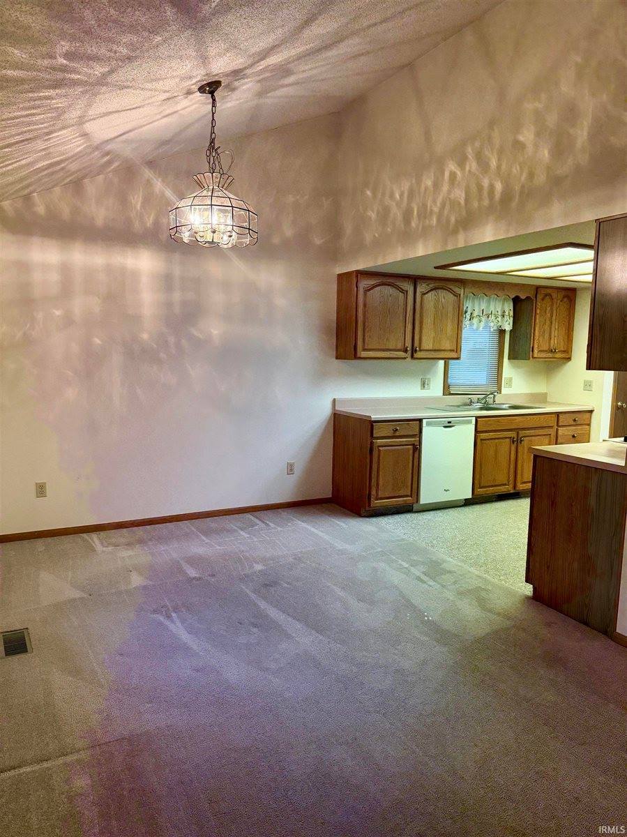 627 Bosuns Drive, Fort Wayne, IN 46819