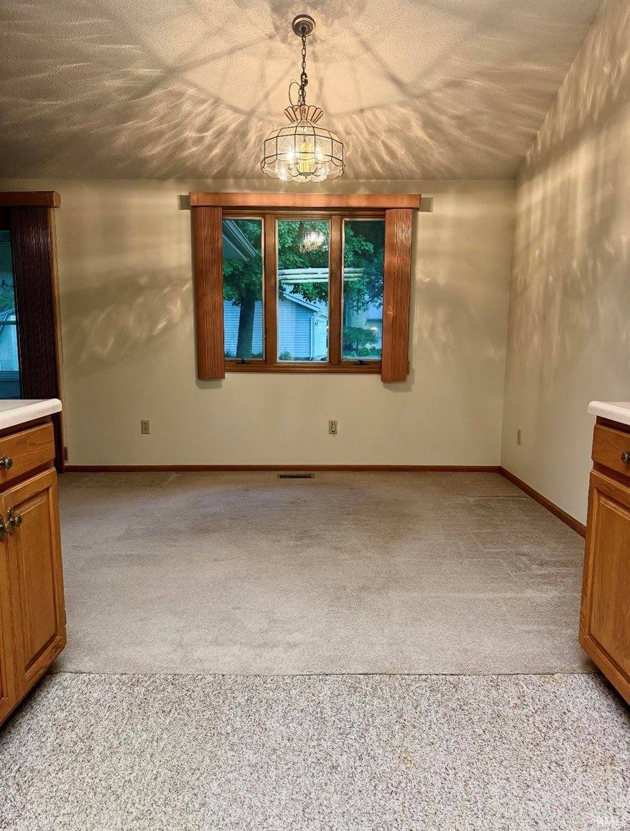 627 Bosuns Drive, Fort Wayne, IN 46819