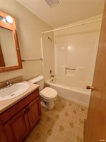 627 Bosuns Drive, Fort Wayne, IN 46819