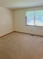 627 Bosuns Drive, Fort Wayne, IN 46819