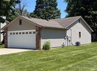 627 Bosuns Drive, Fort Wayne, IN 46819