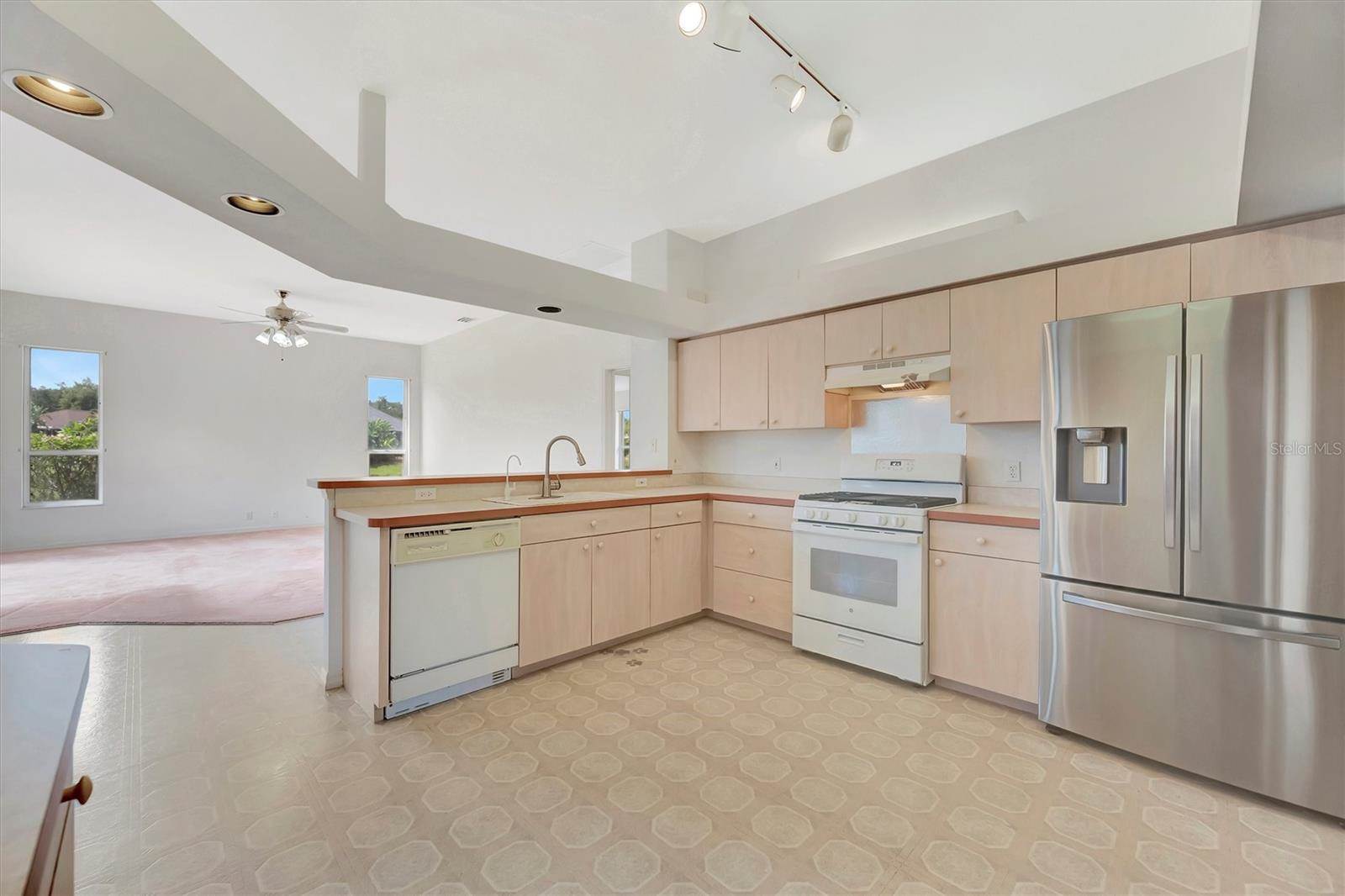 4206 73RD Terrace East, Sarasota, FL 34243