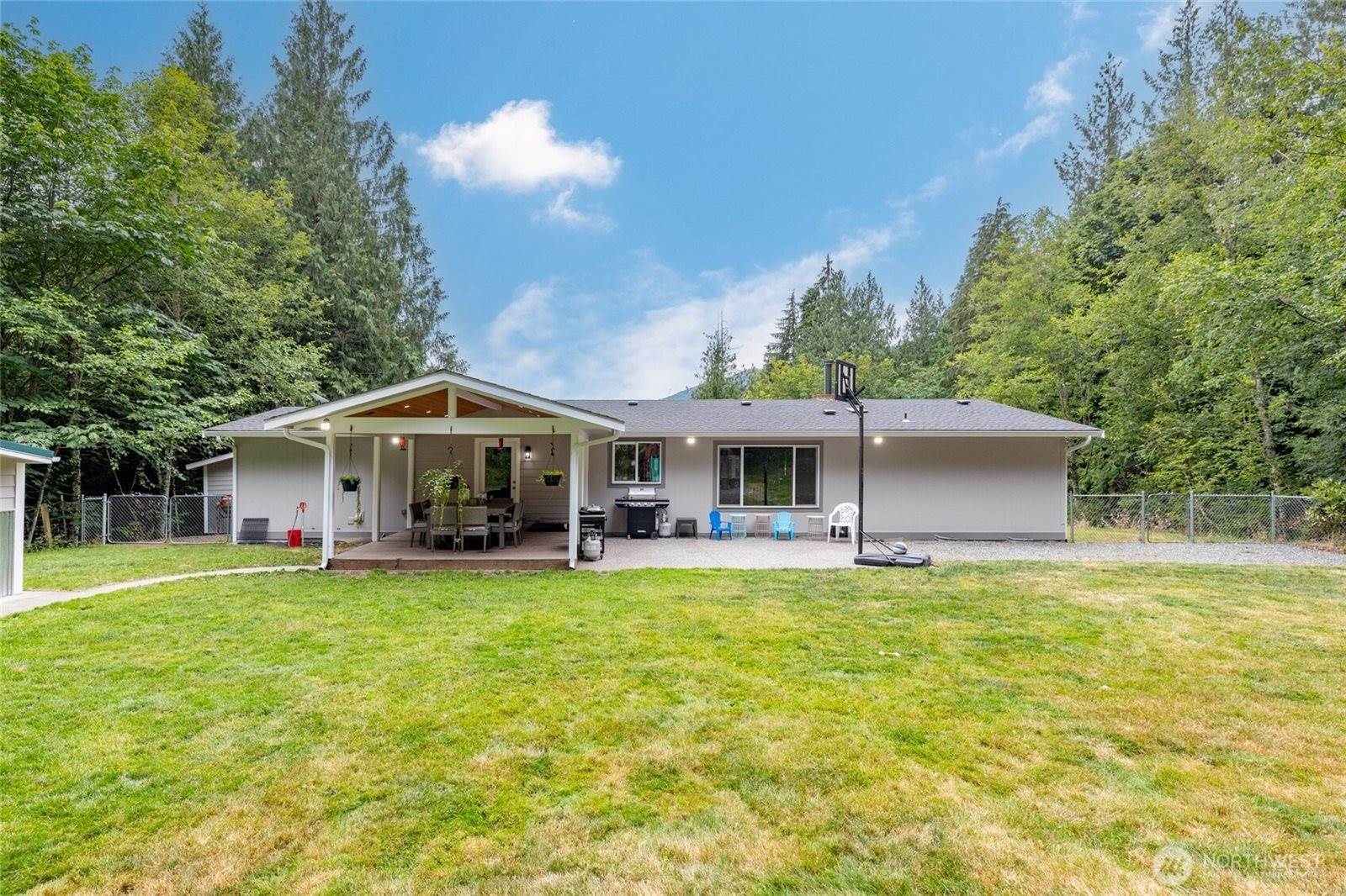 3120 Huddle Road, Sedro Woolley, WA 98284