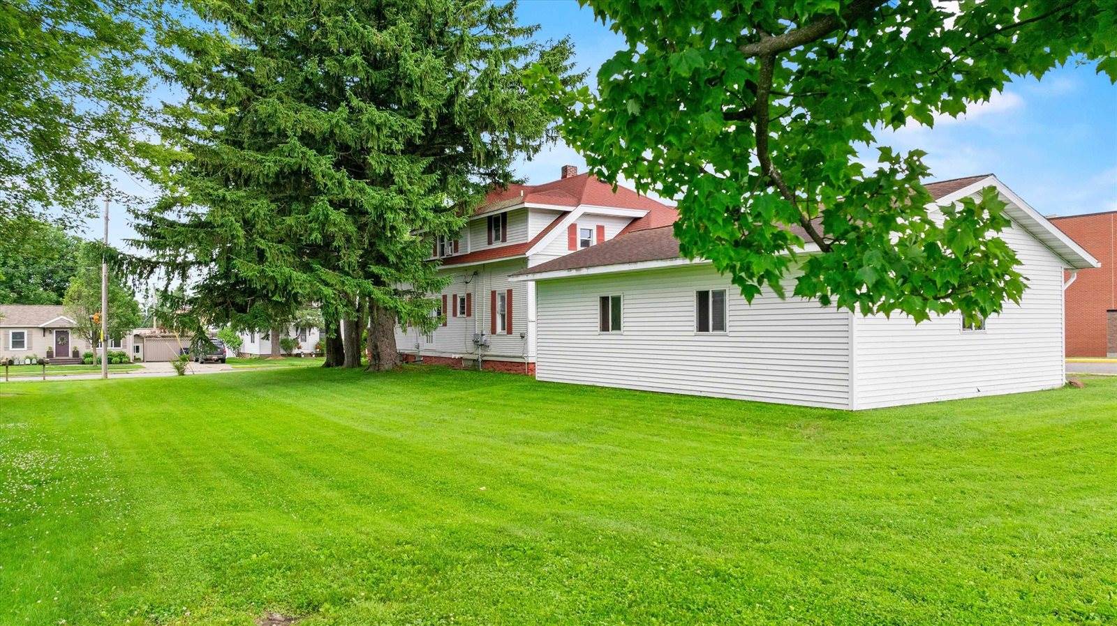 213400 - 213402 Legion Street, Stratford, WI 54484
