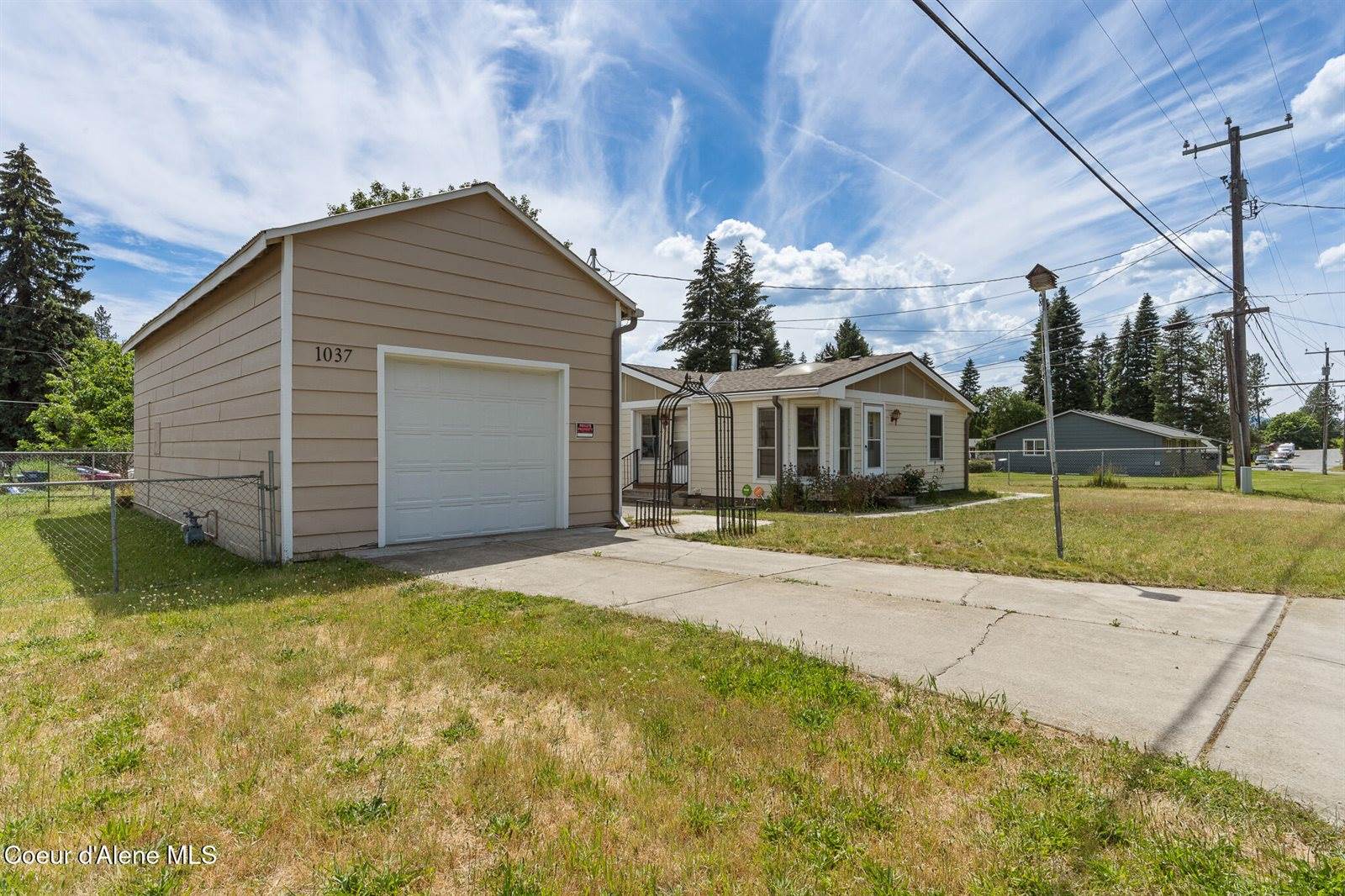 1037 North 22nd St, Coeur d'Alene, ID 83814