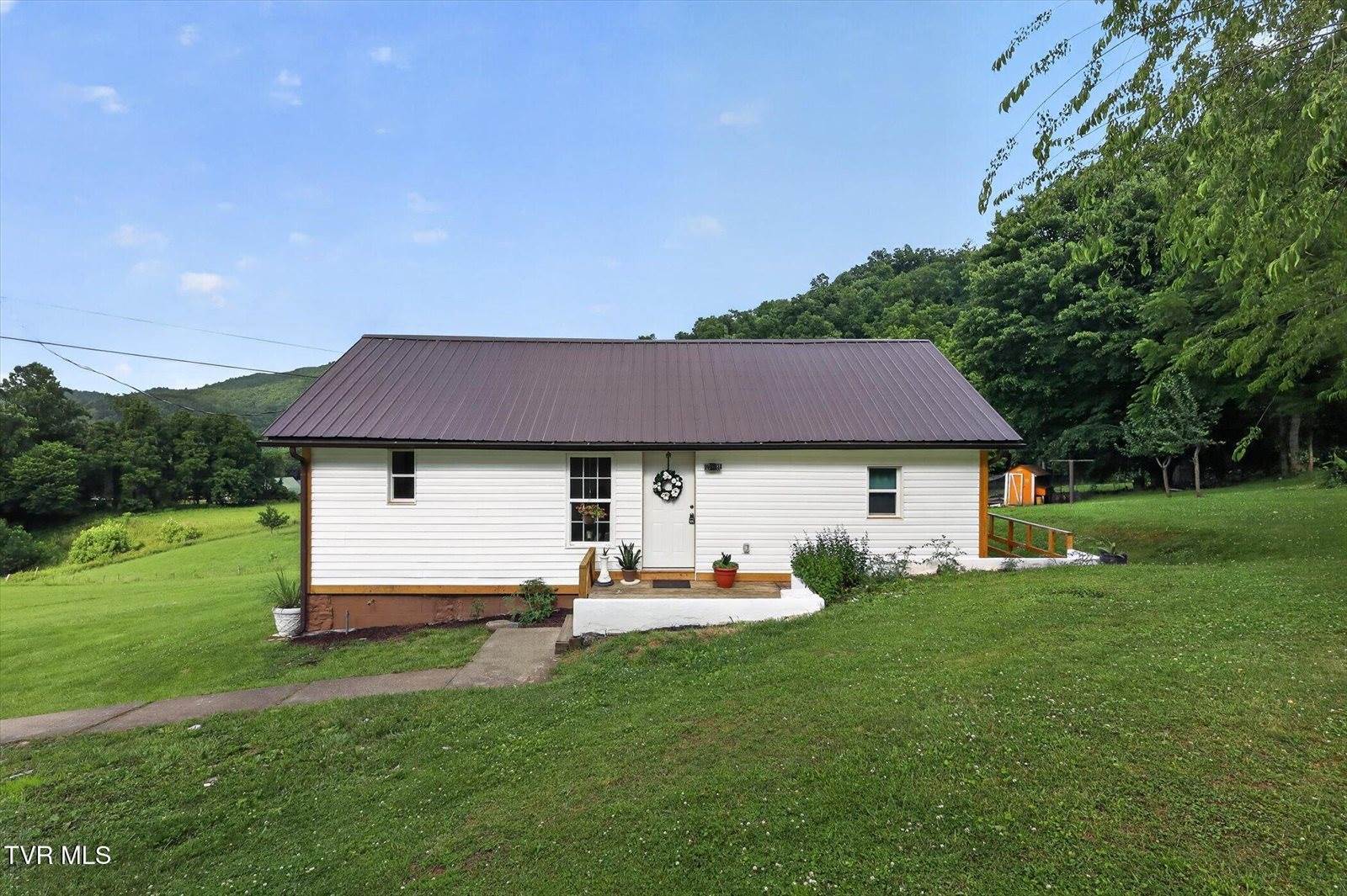 191 Dillard Avenue, Erwin, TN 37650