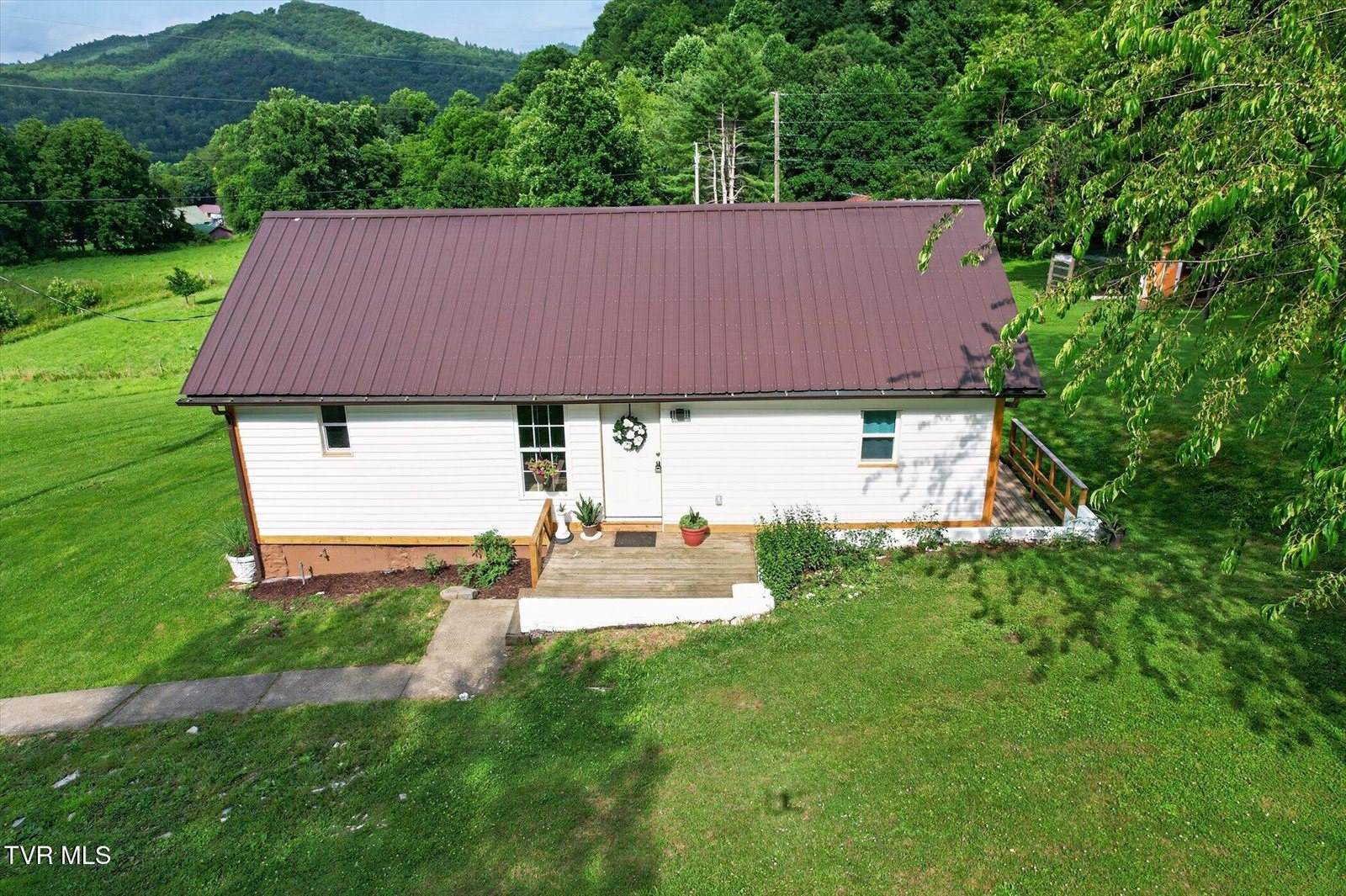 191 Dillard Avenue, Erwin, TN 37650