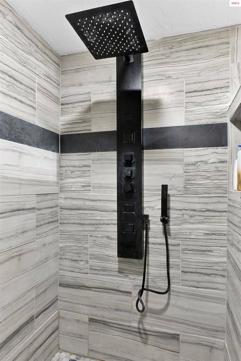 256 Roosevelt Road, Bonners Ferry, ID 83805