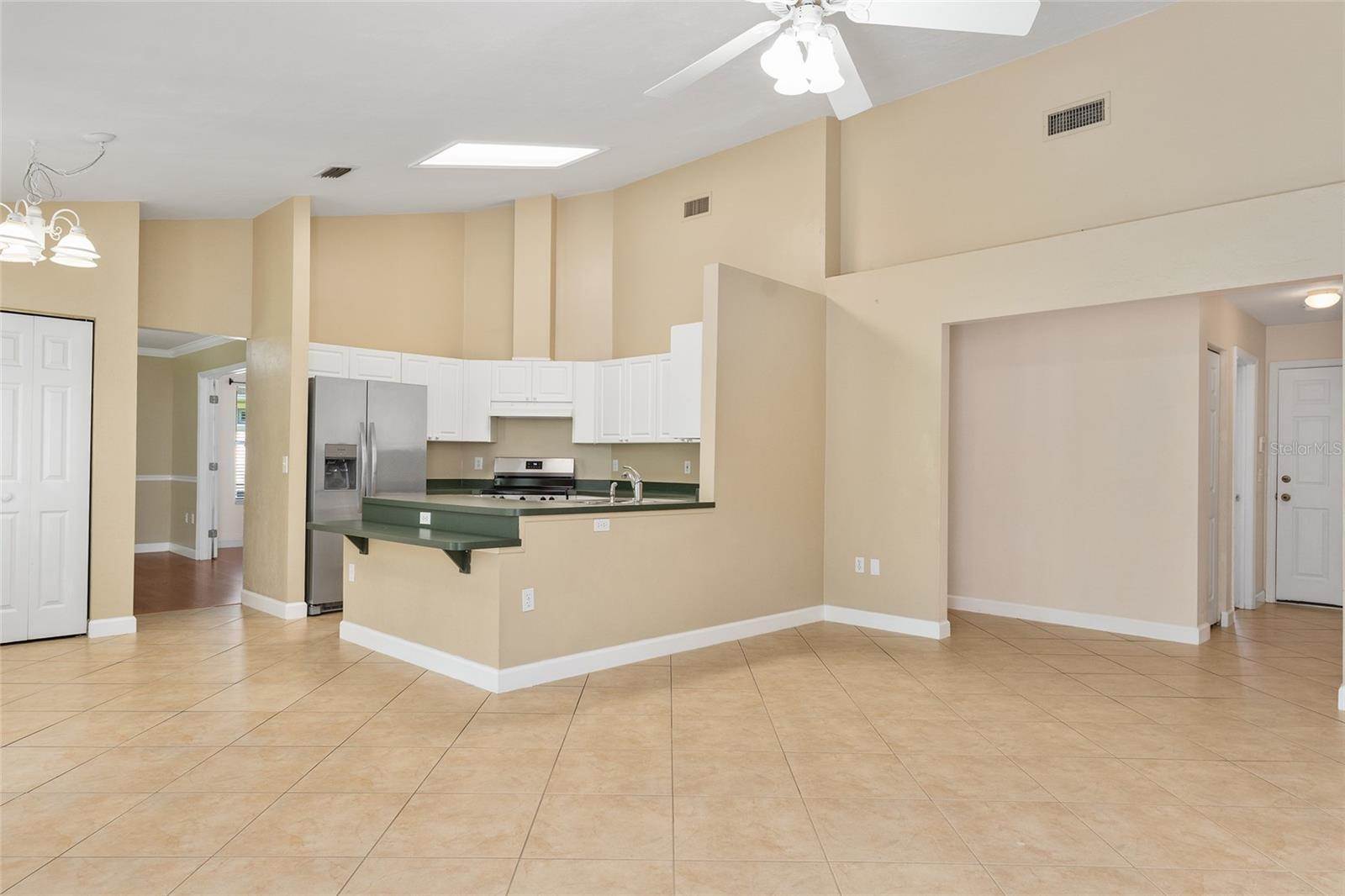 9009 NW 15TH Lane, Gainesville, FL 32606