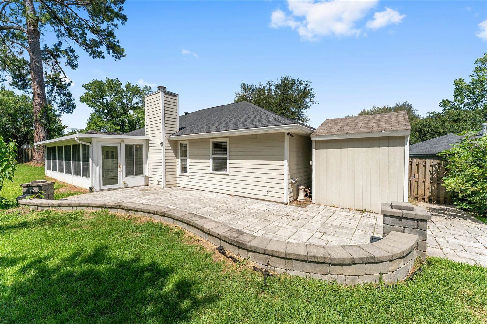 9009 NW 15TH Lane, Gainesville, FL 32606