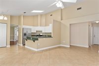 9009 NW 15TH Lane, Gainesville, FL 32606