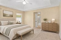 9009 NW 15TH Lane, Gainesville, FL 32606