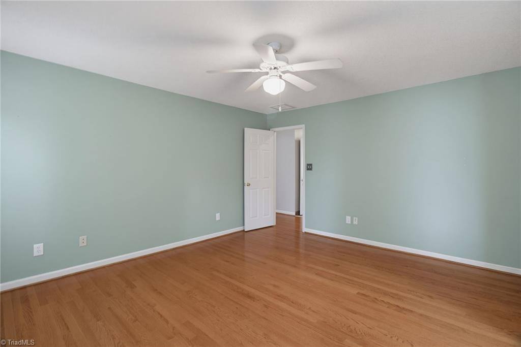 521 Lowergate Lane, Kernersville, NC 27284