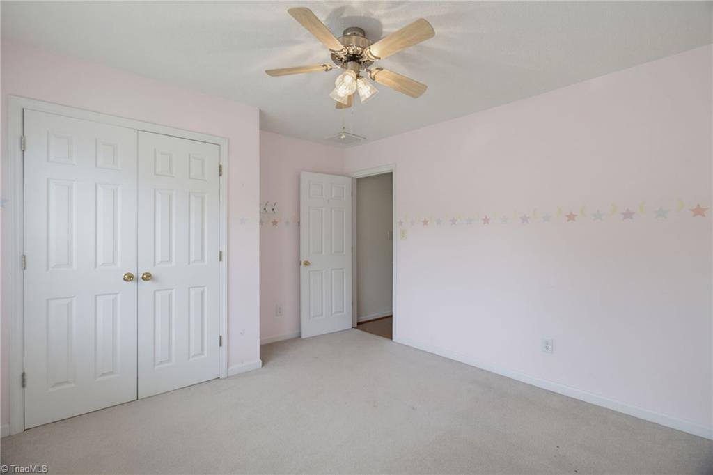 521 Lowergate Lane, Kernersville, NC 27284