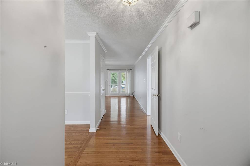 521 Lowergate Lane, Kernersville, NC 27284