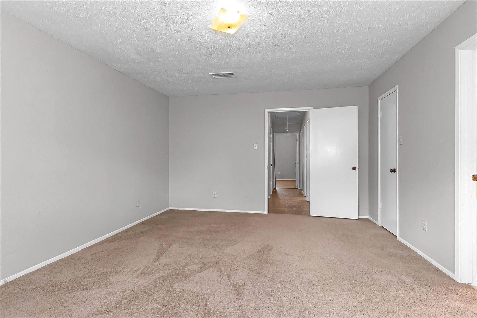 2710 Green Fields Drive, Sugar Land, TX 77479