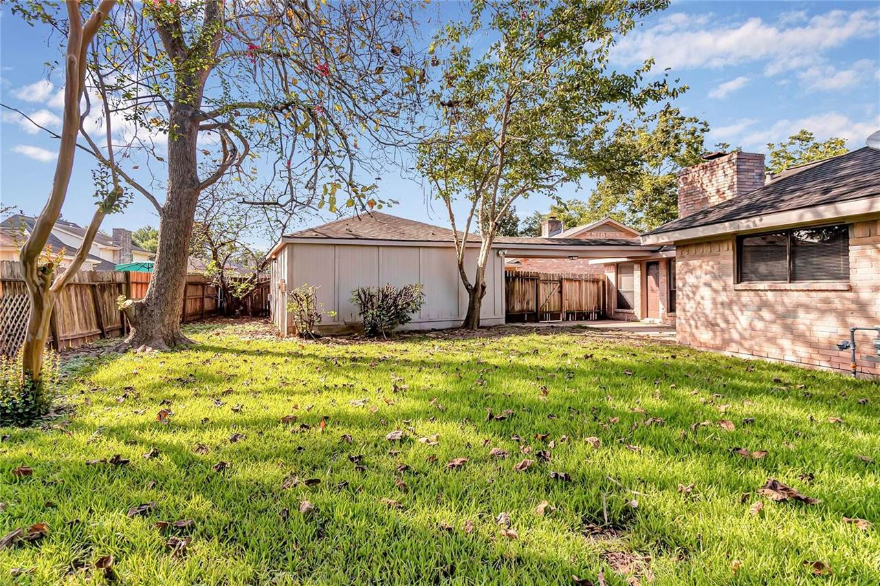 2710 Green Fields Drive, Sugar Land, TX 77479