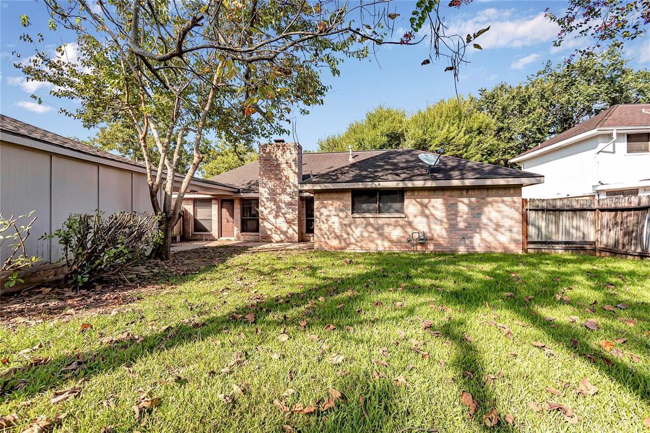 2710 Green Fields Drive, Sugar Land, TX 77479