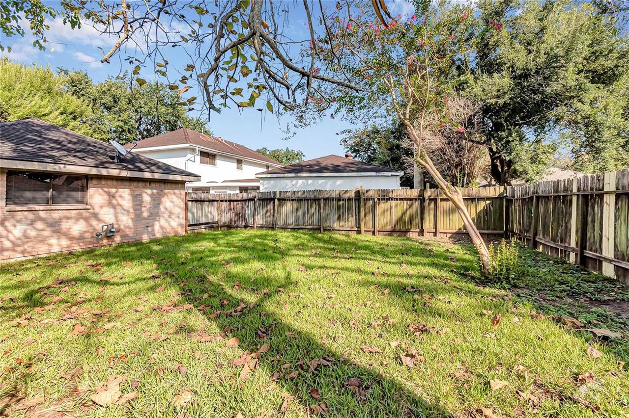 2710 Green Fields Drive, Sugar Land, TX 77479