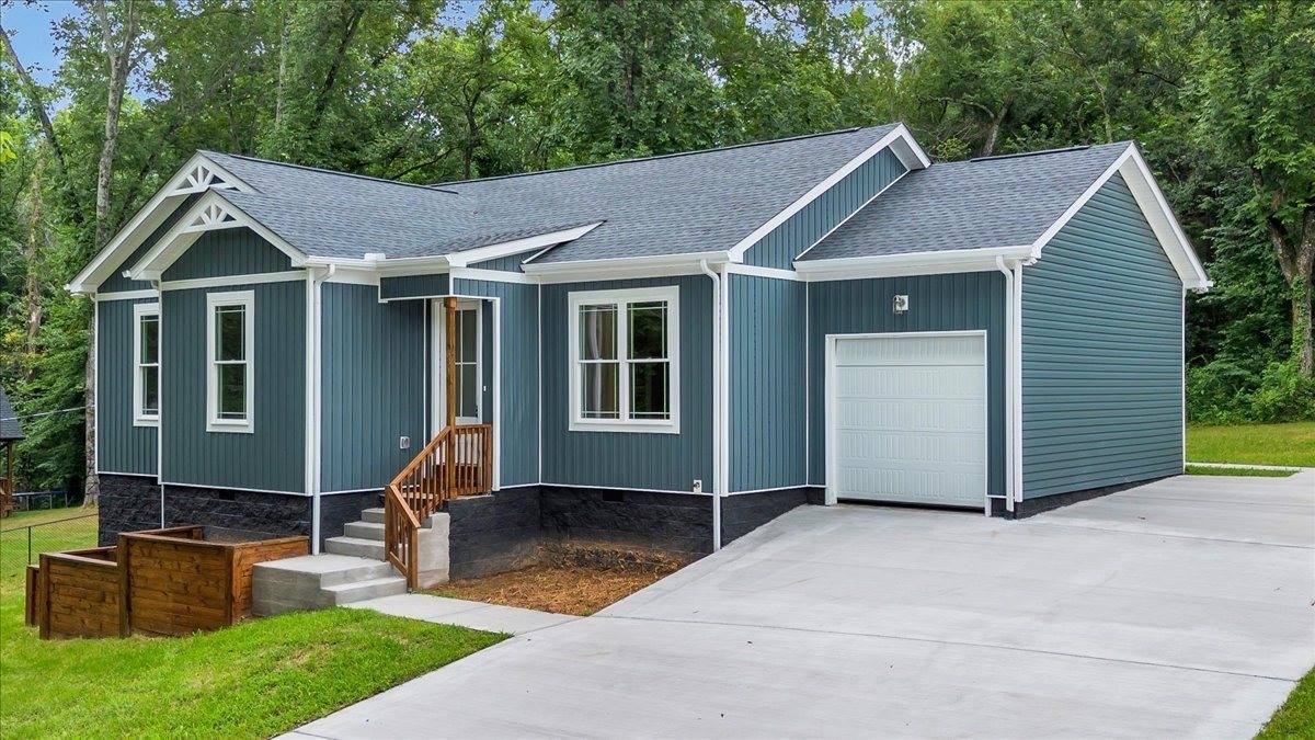 634 Mountain View Dr, Morrison, TN 37357