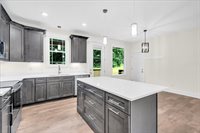 634 Mountain View Dr, Morrison, TN 37357
