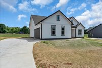 1501 Smartt Station Rd, Morrison, TN 37357