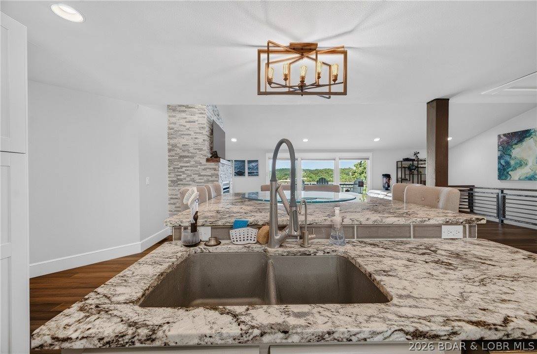 2437 Mohawk Lane, Osage Beach, MO 65065