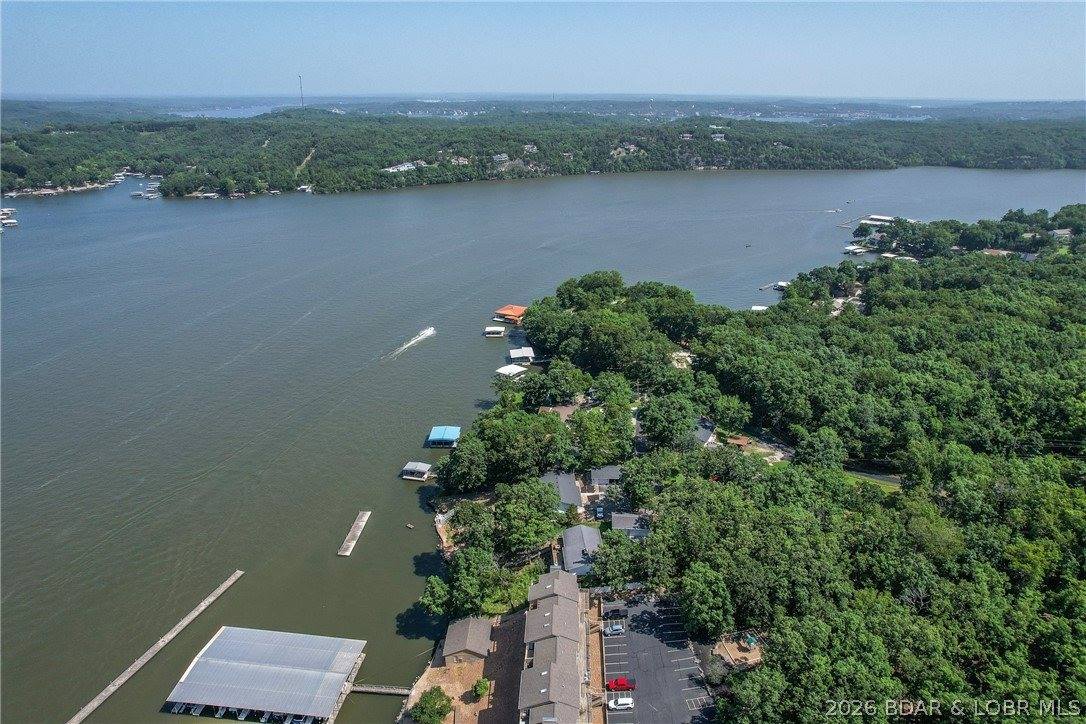 2437 Mohawk Lane, Osage Beach, MO 65065
