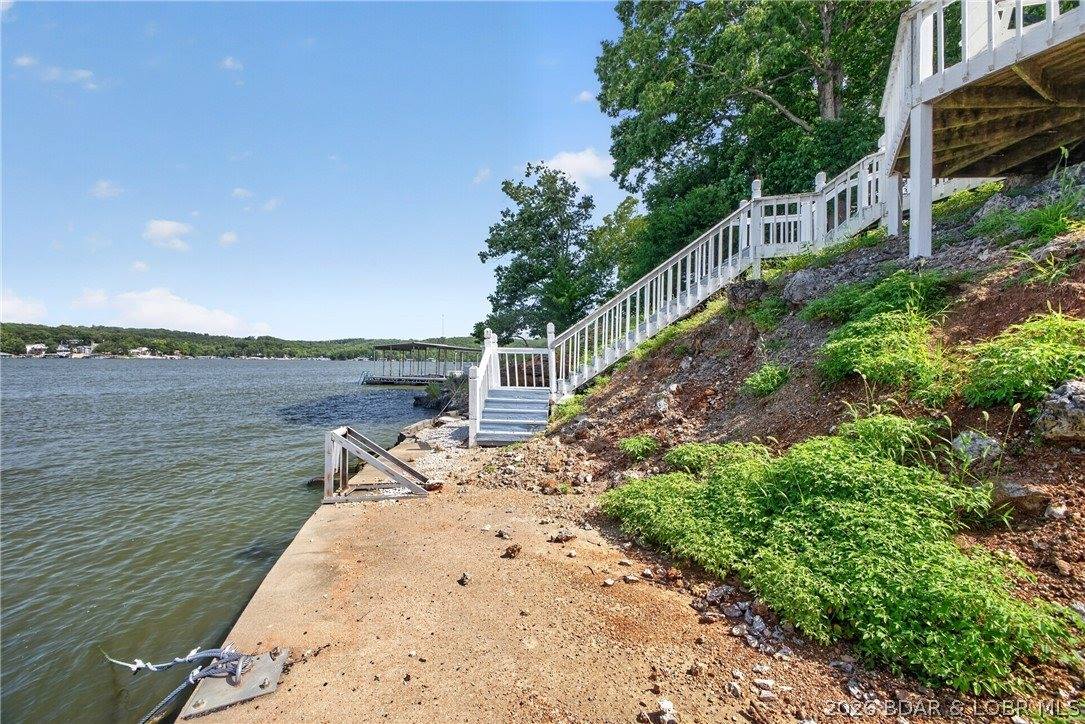2437 Mohawk Lane, Osage Beach, MO 65065