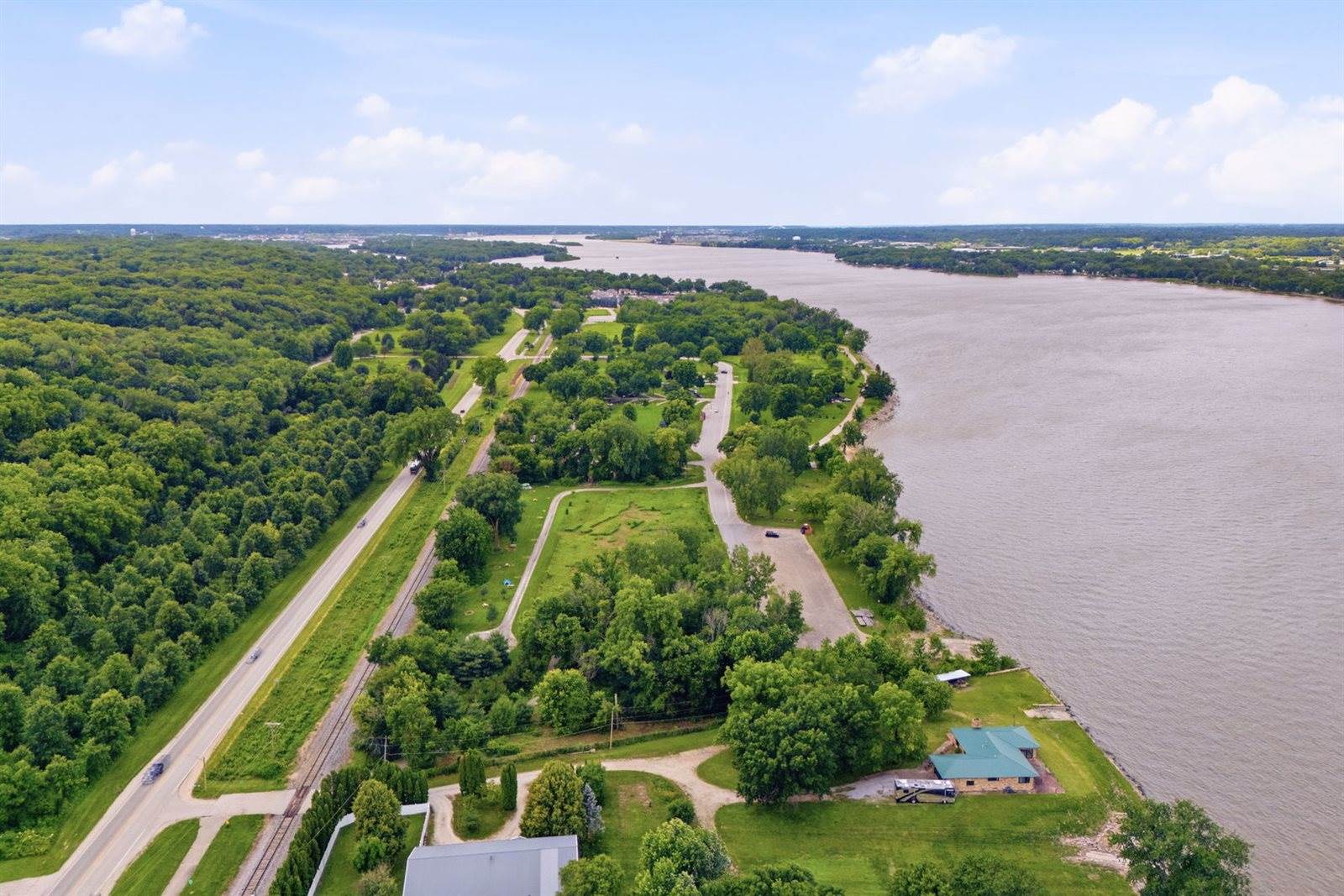 1501 State Avenue, Hampton, IL 61256
