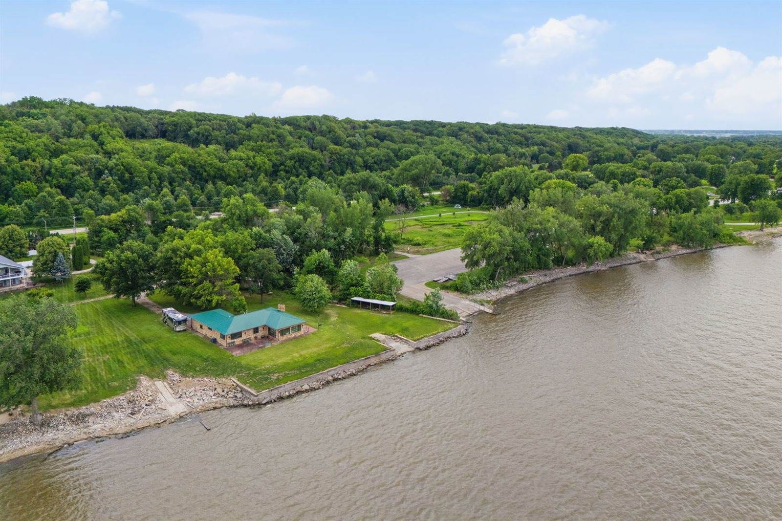 1501 State Avenue, Hampton, IL 61256