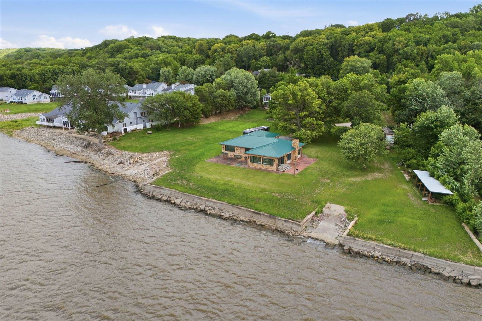 1501 State Avenue, Hampton, IL 61256