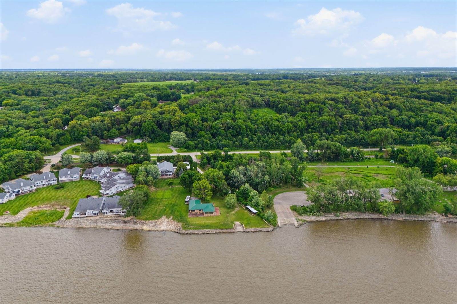 1501 State Avenue, Hampton, IL 61256