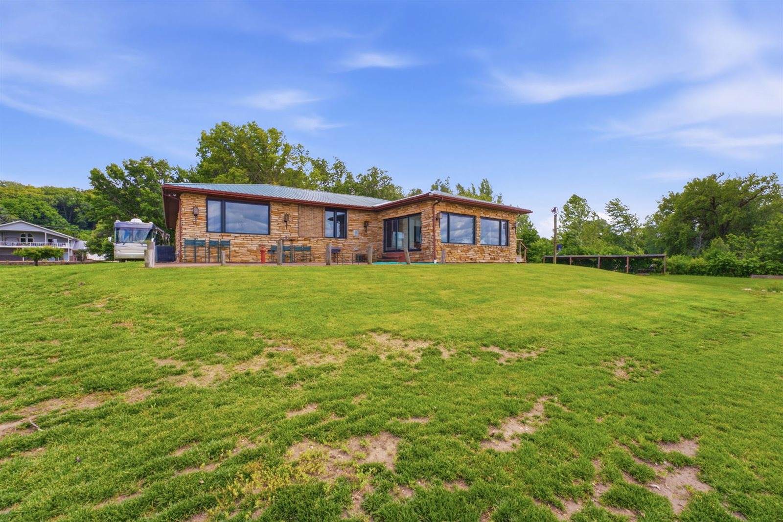 1501 State Avenue, Hampton, IL 61256