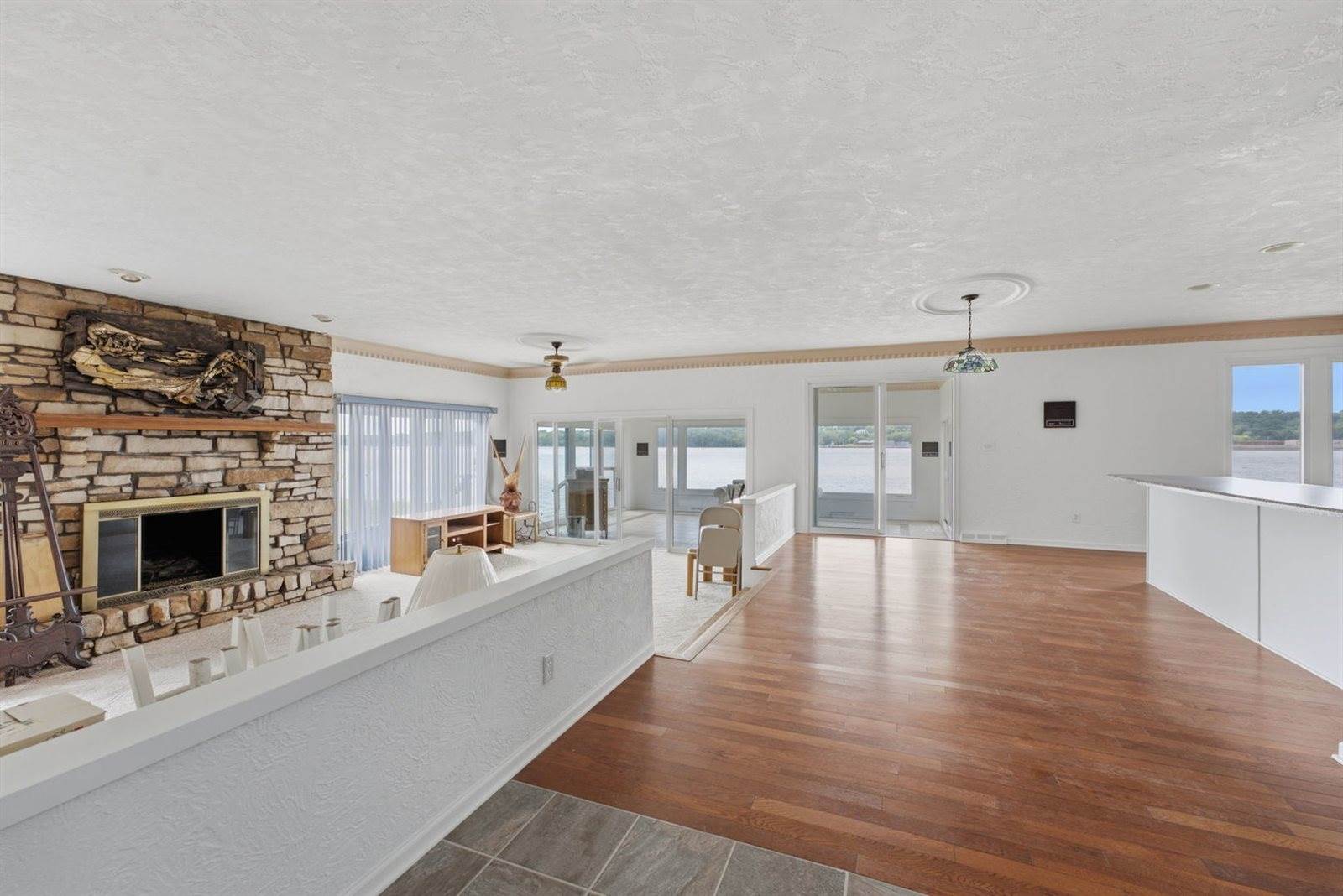 1501 State Avenue, Hampton, IL 61256