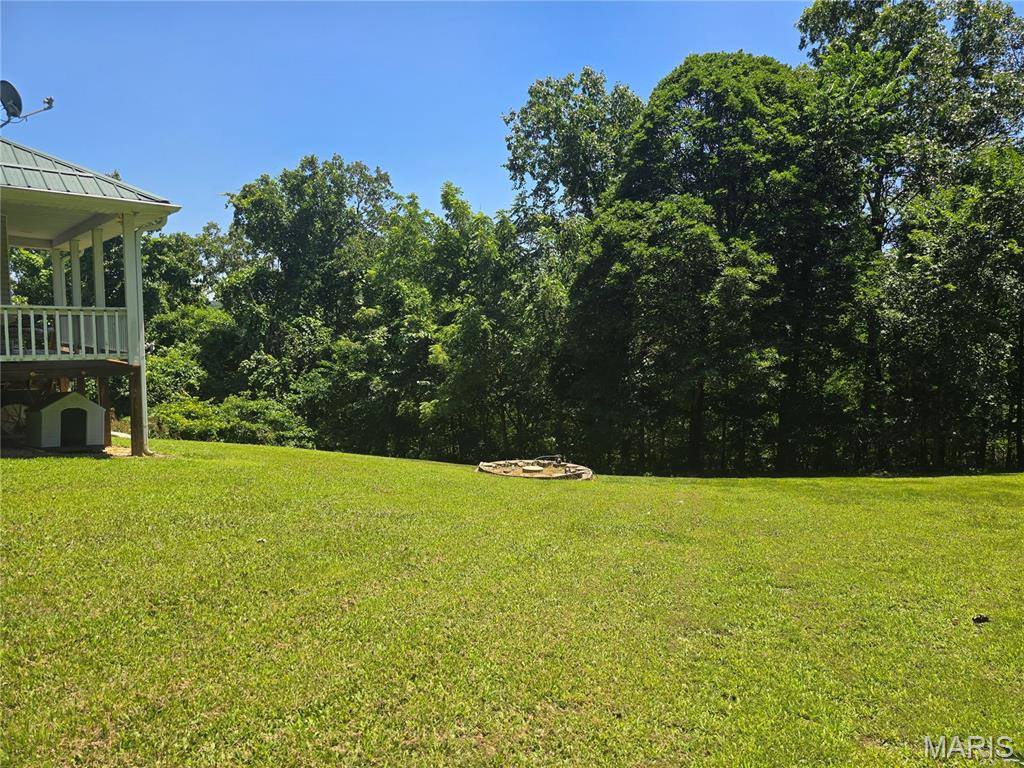 21620 State Route J, Newburg, MO 65550