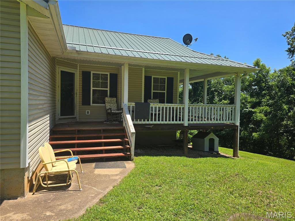 21620 State Route J, Newburg, MO 65550